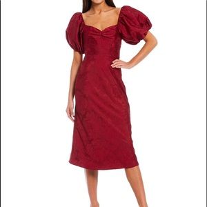 Sachin & Babi
Gabby Floral Jacquard Sweetheart Neck Short Puff Sleeve CutOutBack